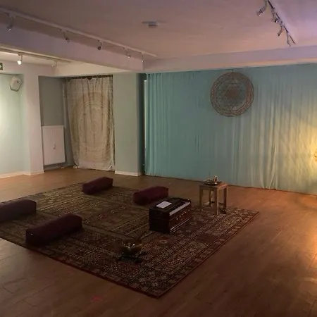 아파트 Cozy In Yoga In Trendy District